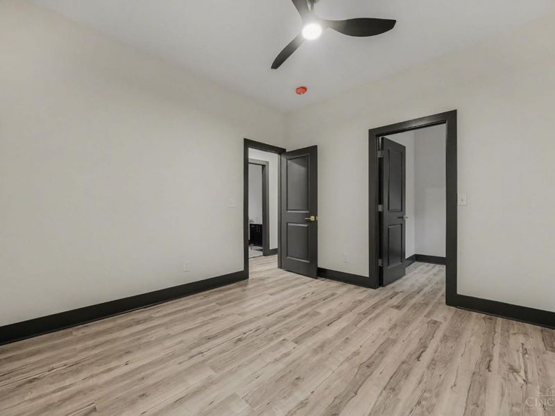 112 Valencia Street, Cincinnati, OH 45219 Photo 15