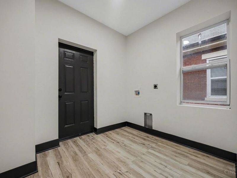 112 Valencia Street, Cincinnati, OH 45219 Photo 16