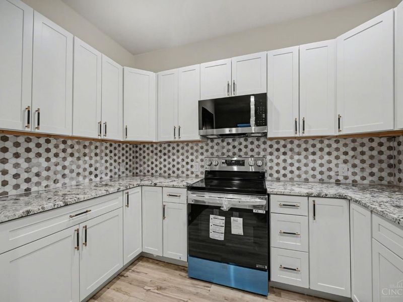 112 Valencia Street, Cincinnati, OH 45219 Photo 7