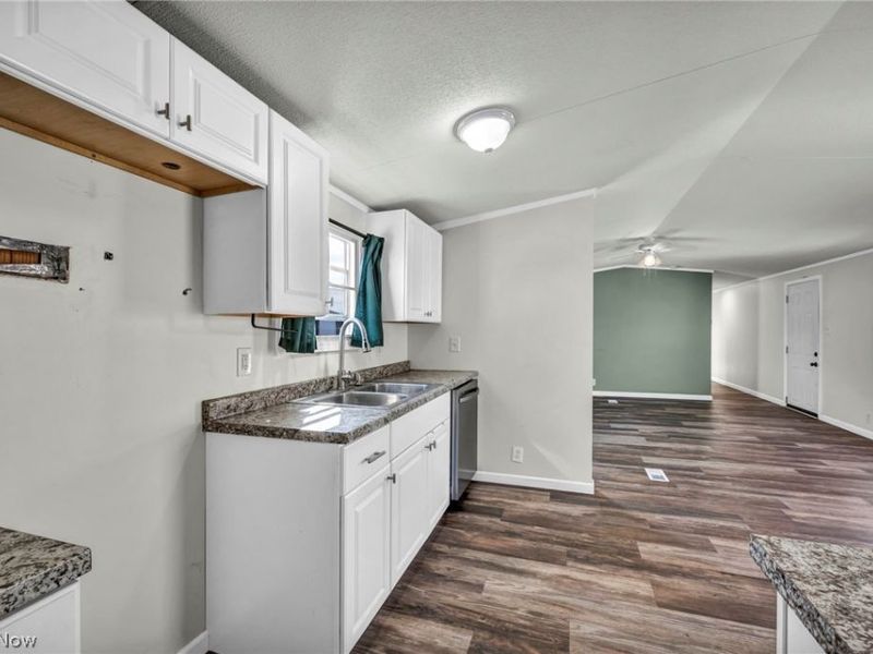 120 Sunset Drive, Unit 31, Lodi, OH 44254 Photo 12