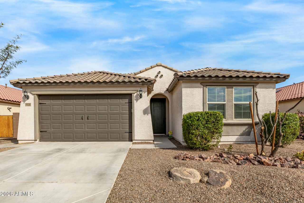 19226 W Jackson Street, Buckeye, AZ 85326 Main Photo