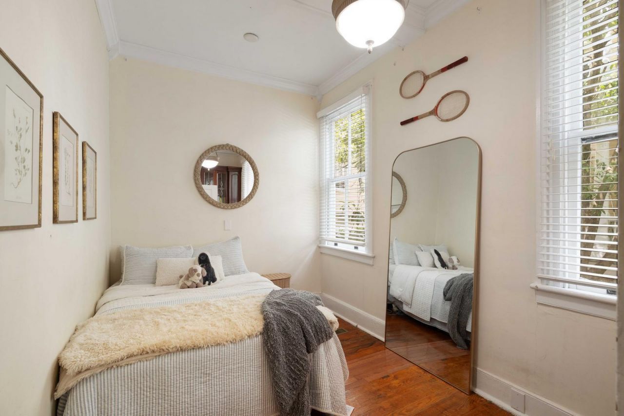 77 Pitt Street Photo 12