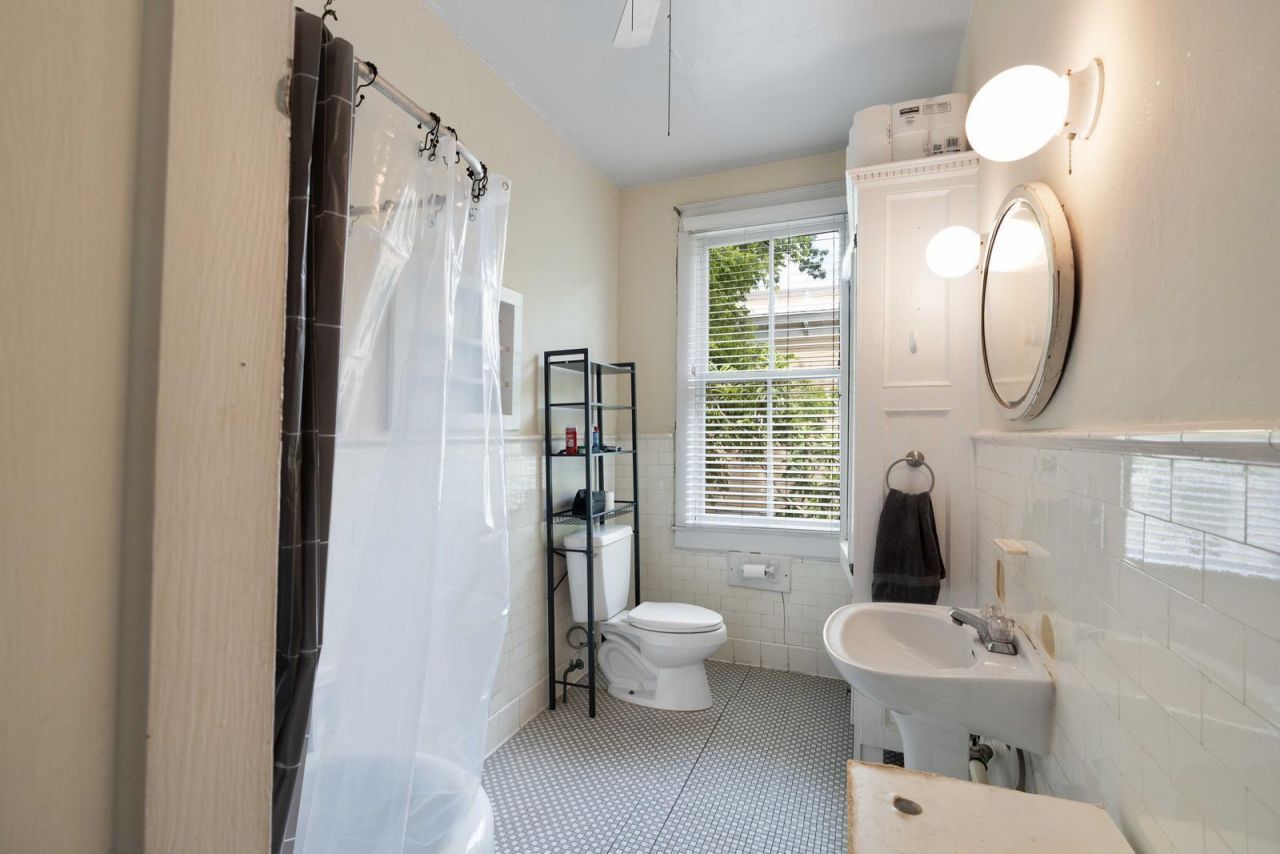 77 Pitt Street Photo 37