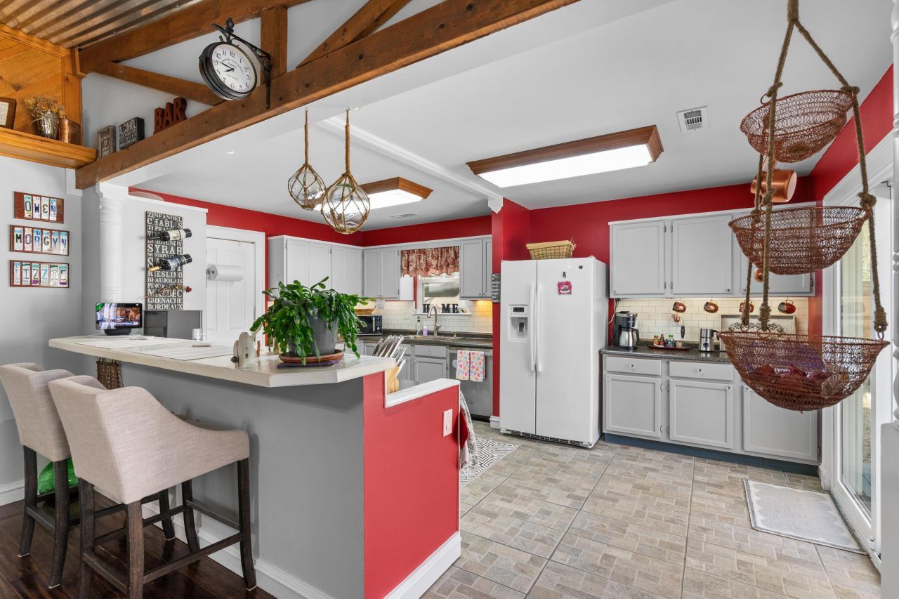 111 Canaberry Circle Photo 15