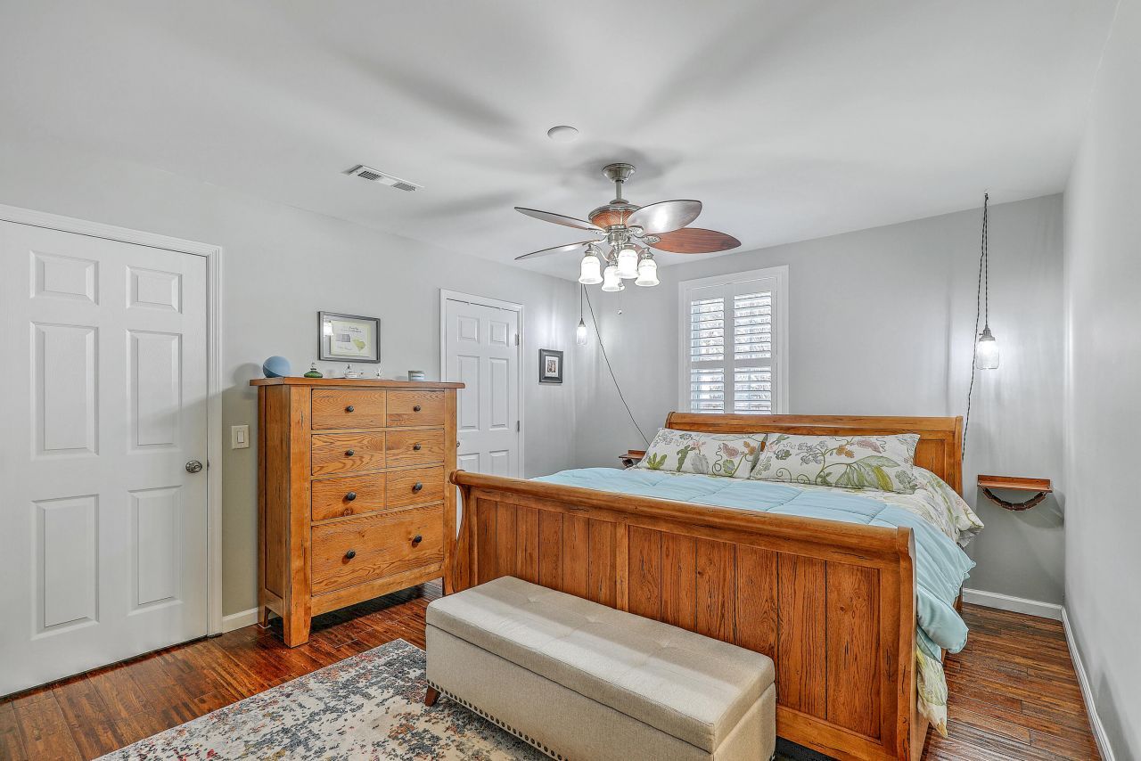 111 Canaberry Circle Photo 17