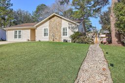 111 Canaberry Circle photo 4