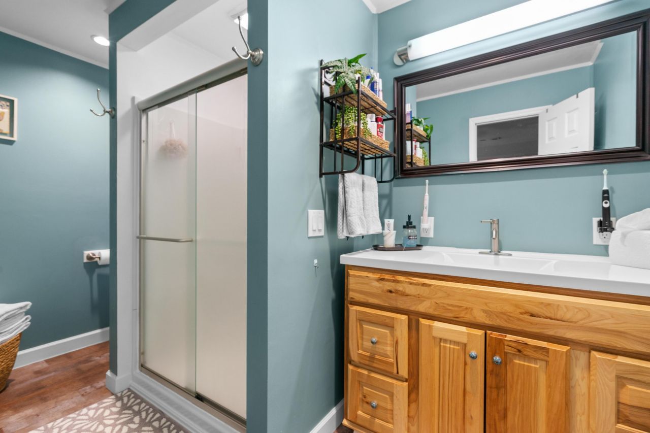 111 Canaberry Circle Photo 21