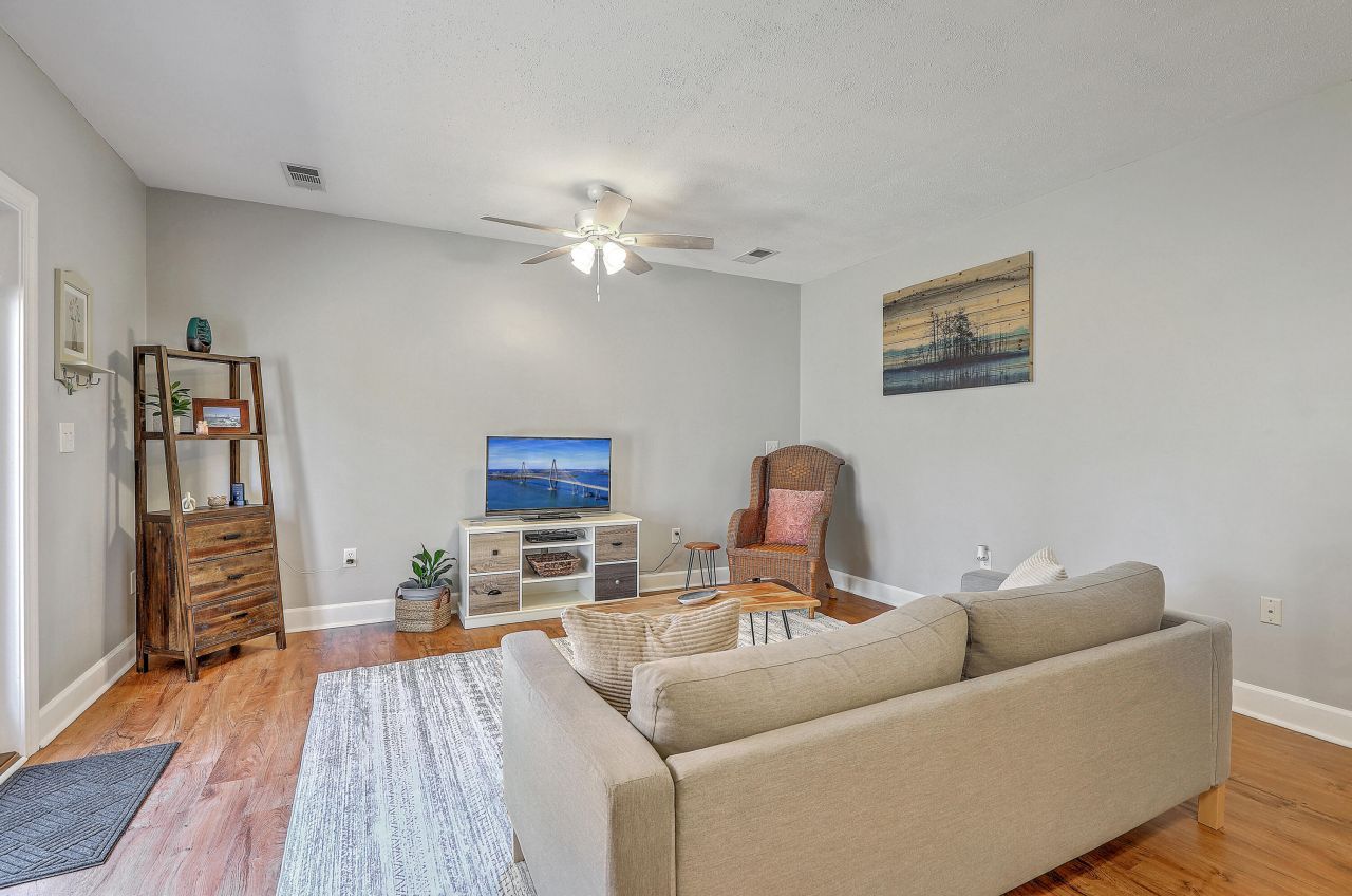 111 Canaberry Circle Photo 34