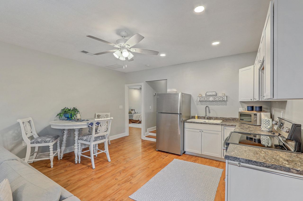 111 Canaberry Circle Photo 36