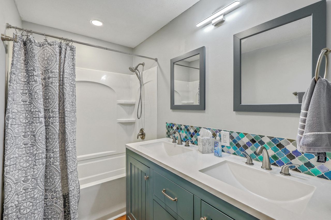 111 Canaberry Circle Photo 42