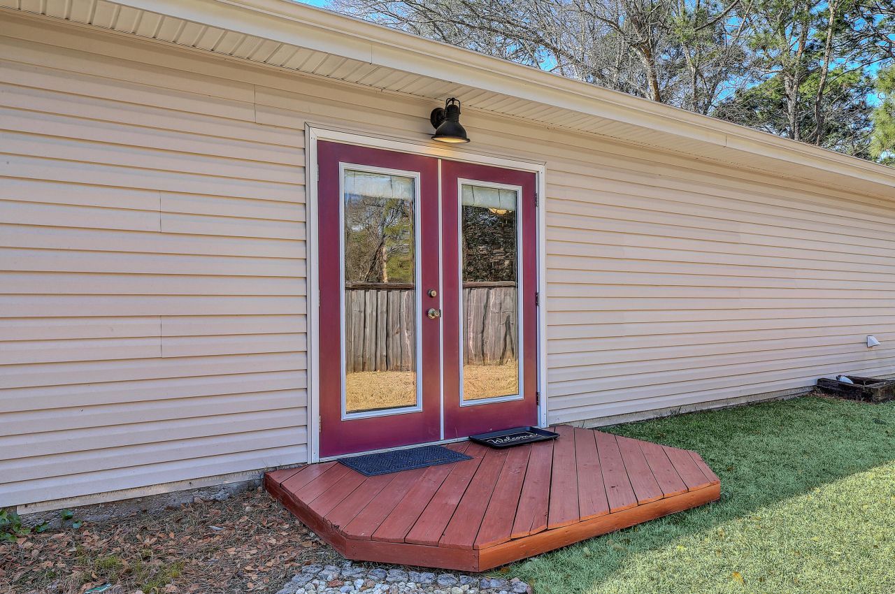 111 Canaberry Circle Photo 45