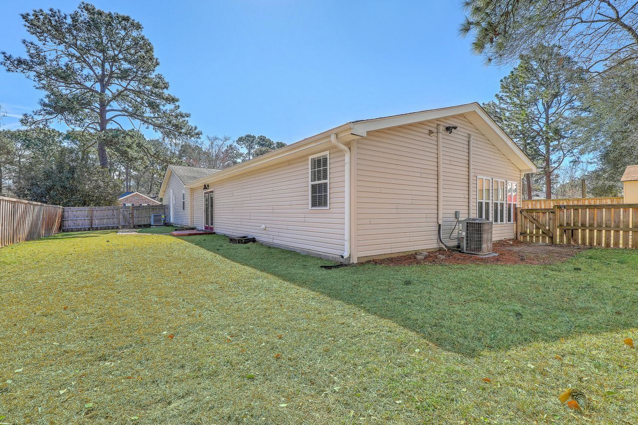 111 Canaberry Circle Photo 46