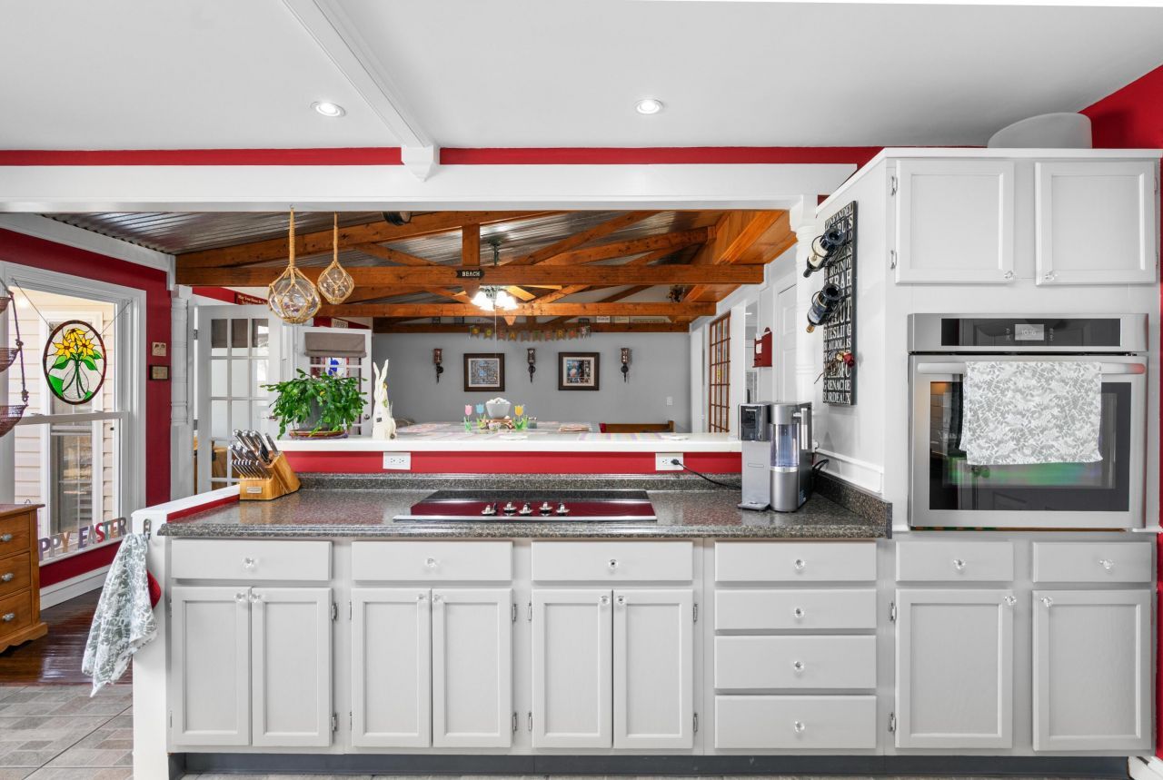 111 Canaberry Circle Photo 9