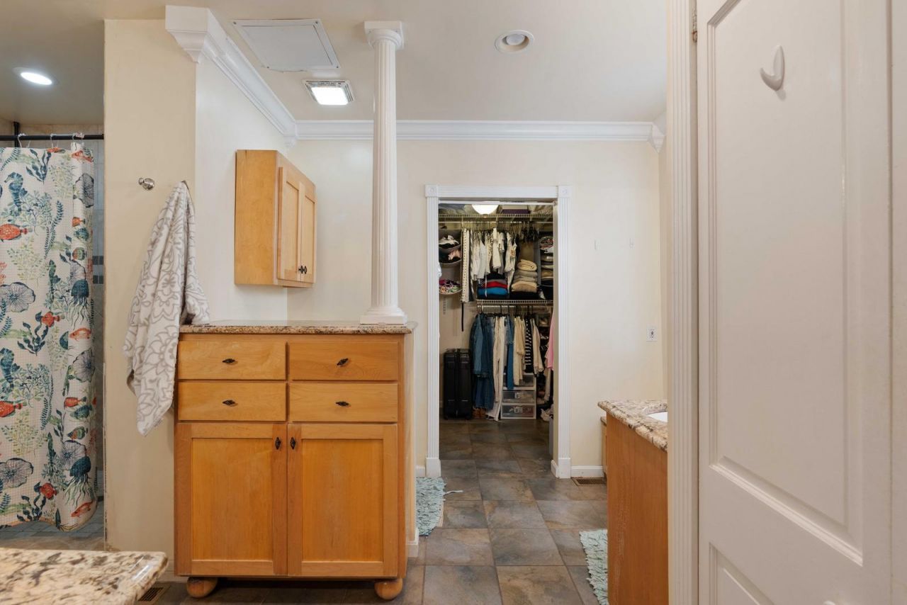 77 Pitt Street Photo 19