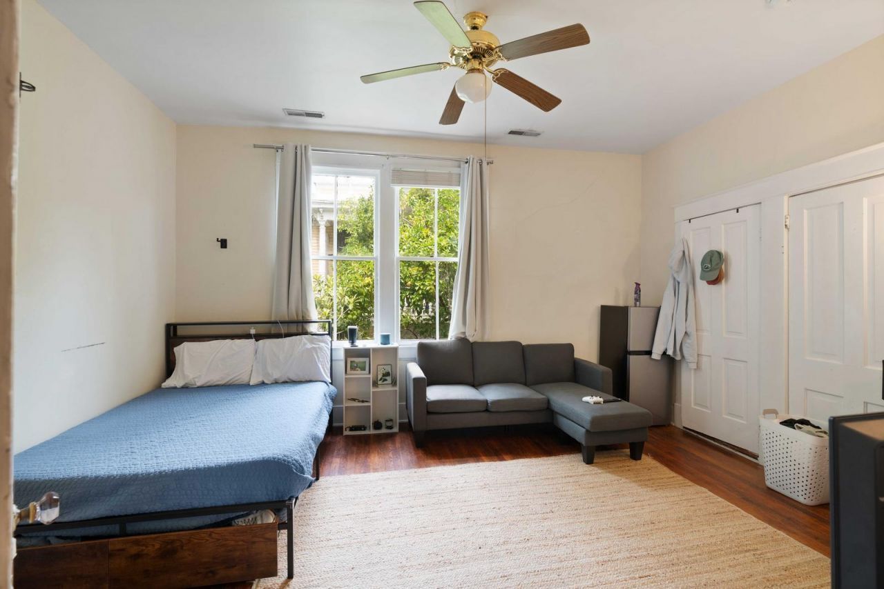 77 Pitt Street Photo 35