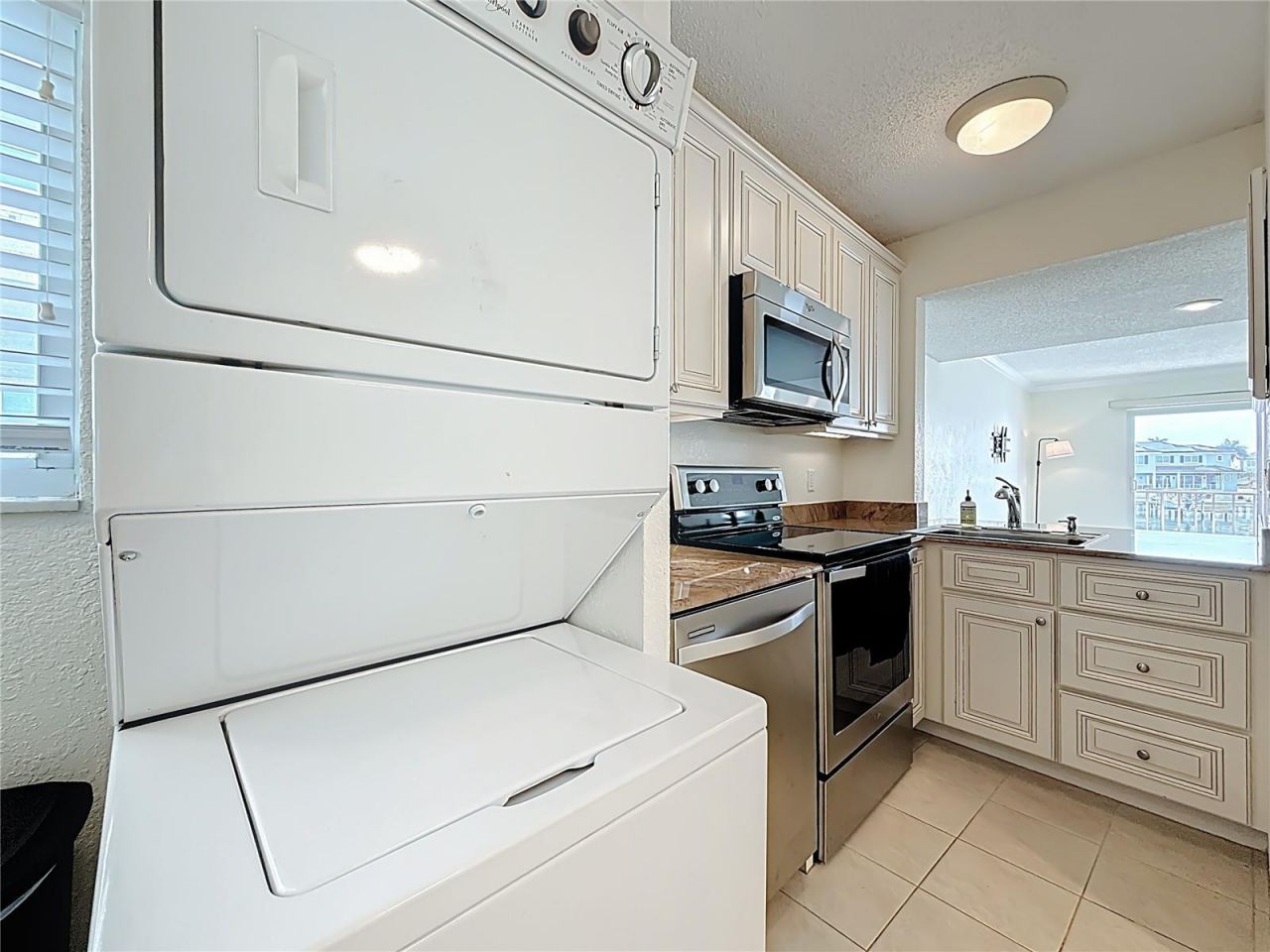 1361 Snell Isle Boulevard Ne, Unit 6, Saint Petersburg, FL 33704 Photo