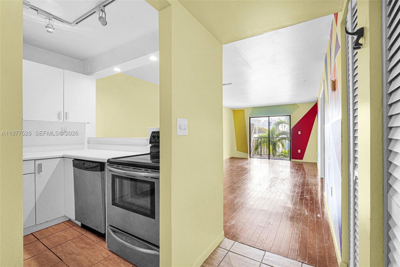 950 Euclid Ave, Unit 306, Miami Beach, FL 33139 Photo