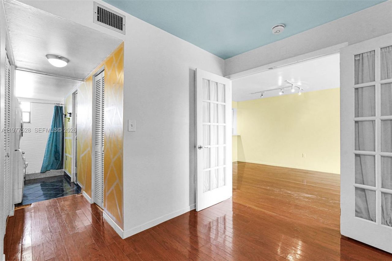 950 Euclid Ave, Unit 306, Miami Beach, FL 33139 Photo