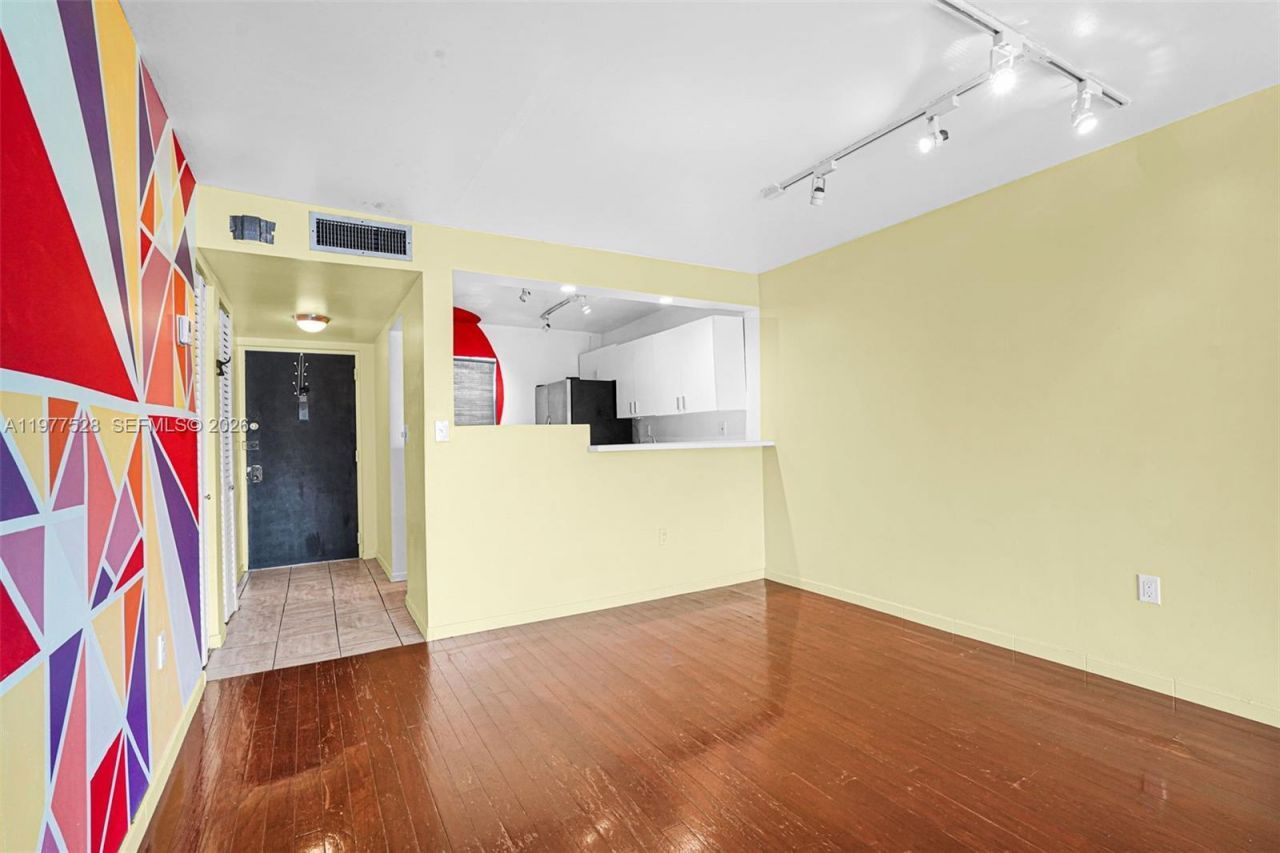 950 Euclid Ave, Unit 306, Miami Beach, FL 33139 Photo