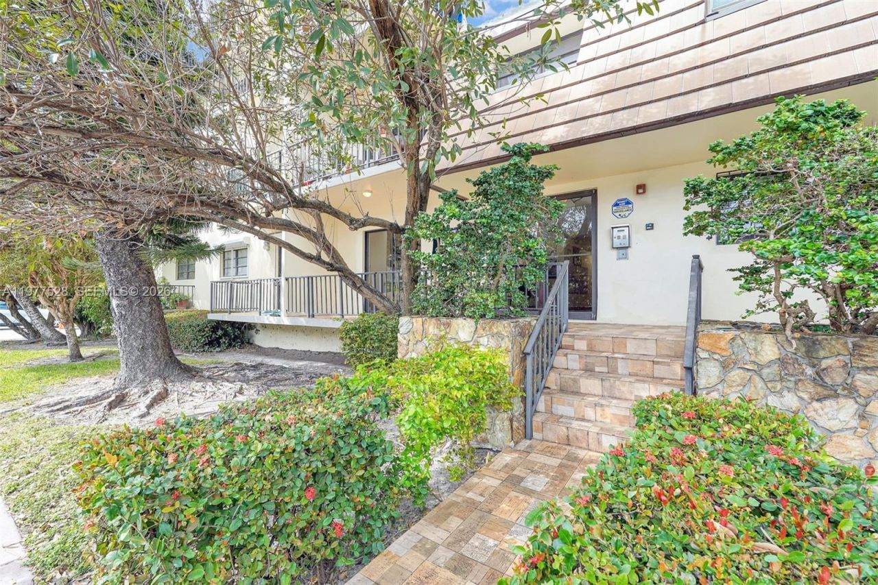 950 Euclid Ave, Unit 306, Miami Beach, FL 33139 Photo