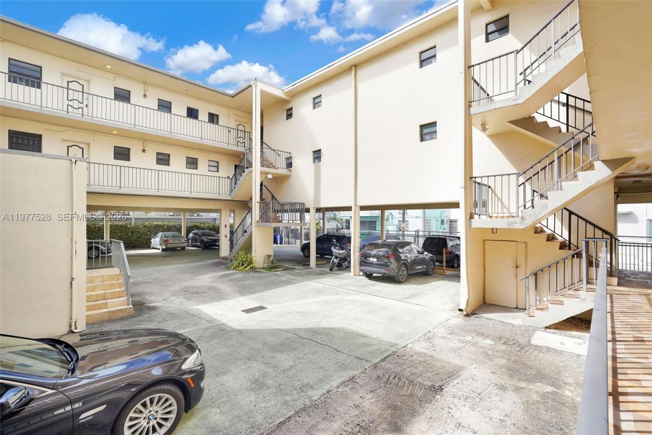 950 Euclid Ave, Unit 306, Miami Beach, FL 33139 Photo