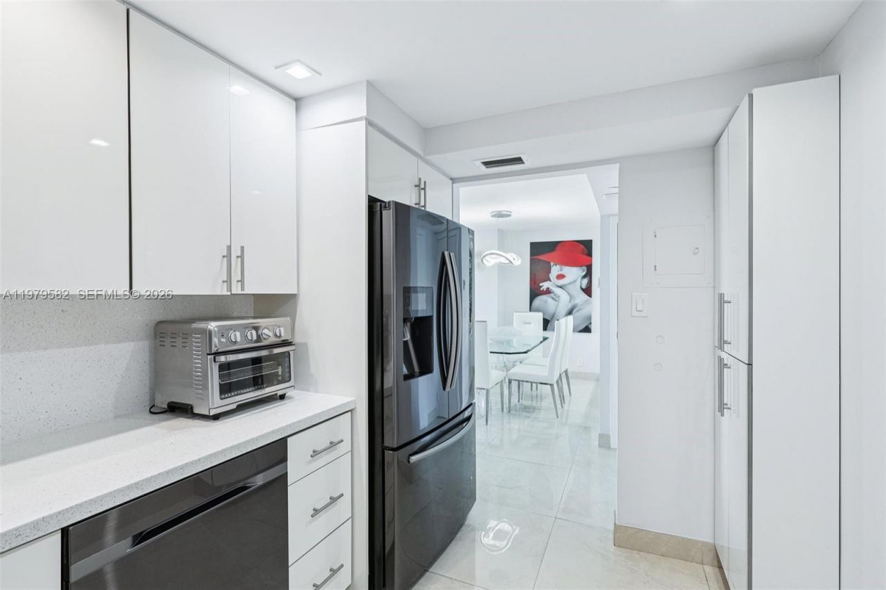 20379 W Country Club Dr , Unit 1436, Aventura, FL 33180 Photo