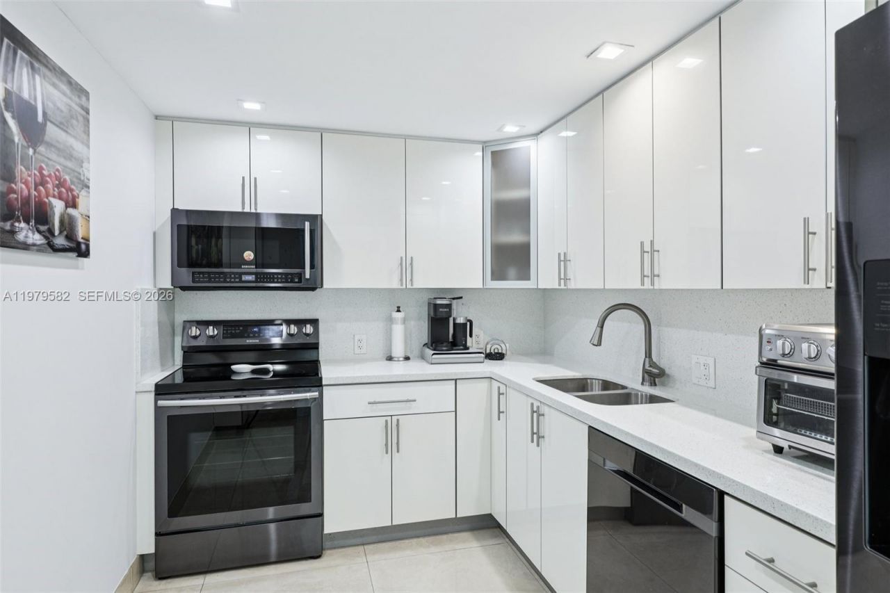 20379 W Country Club Dr, Unit 1436, Aventura, FL 33180 Photo