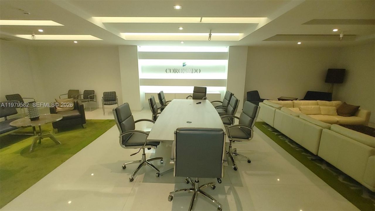 20379 W Country Club Dr , Unit 1436, Aventura, FL 33180 Photo