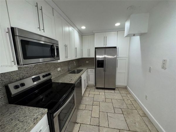 20505 E Country Club Dr , Unit 135, Aventura, FL 33180