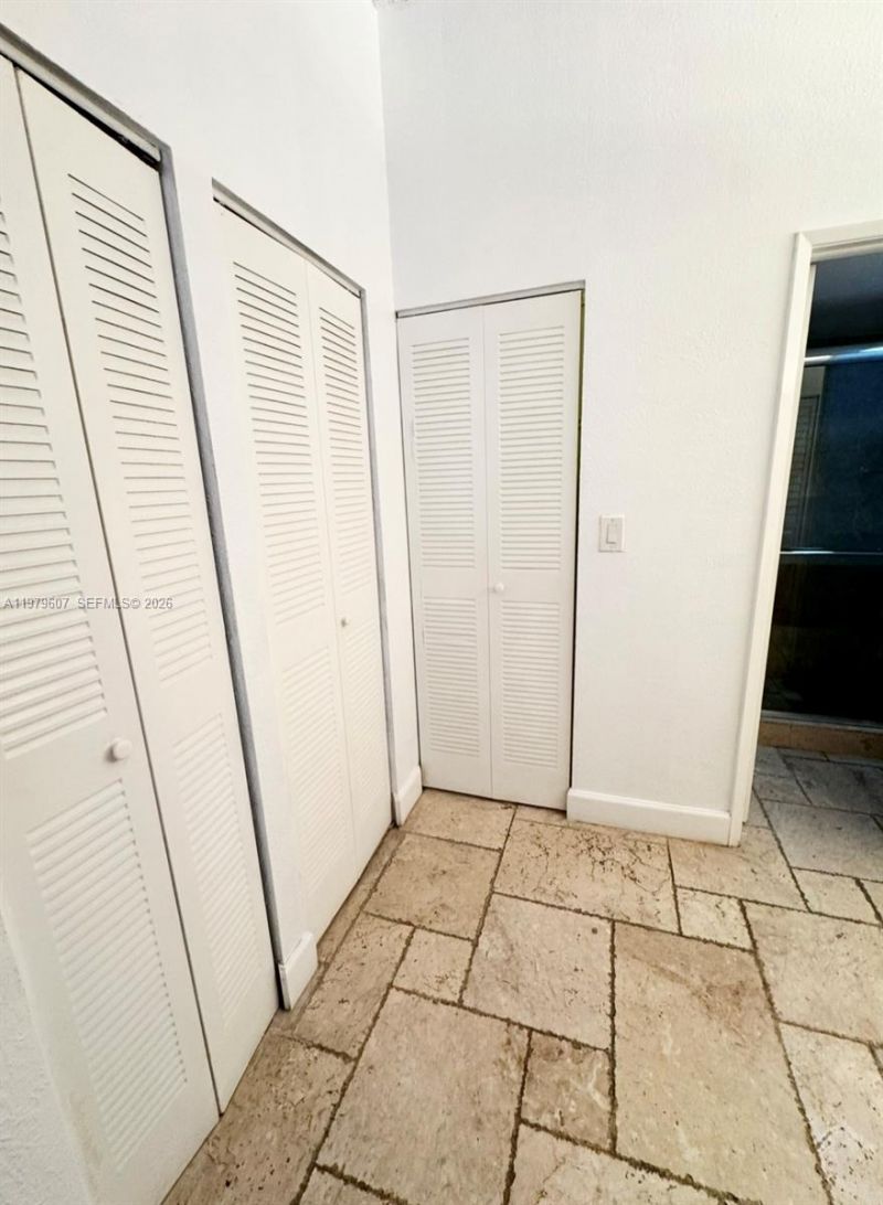 20505 E Country Club Dr , Unit 135, Aventura, FL 33180 Photo