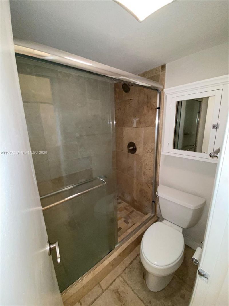 20505 E Country Club Dr , Unit 135, Aventura, FL 33180 Photo