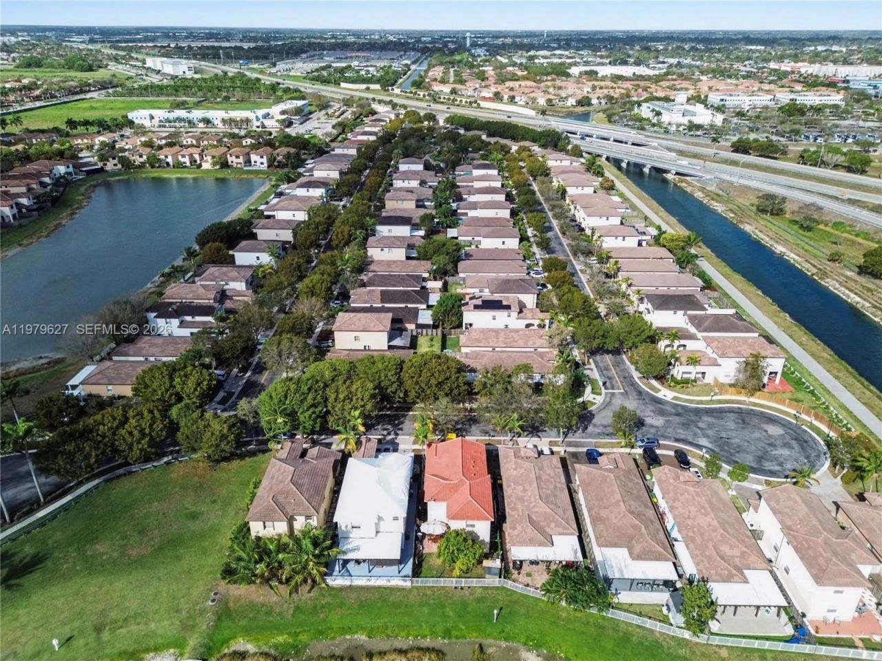 363 NE 25th Ter , Homestead, FL 33033 Photo