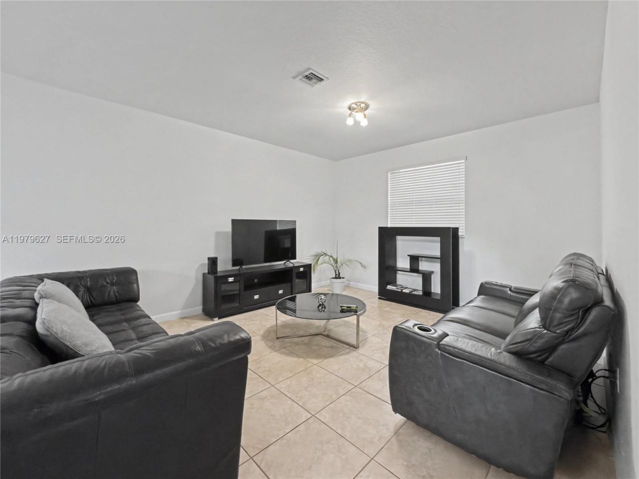 363 NE 25th Ter , Homestead, FL 33033 Photo
