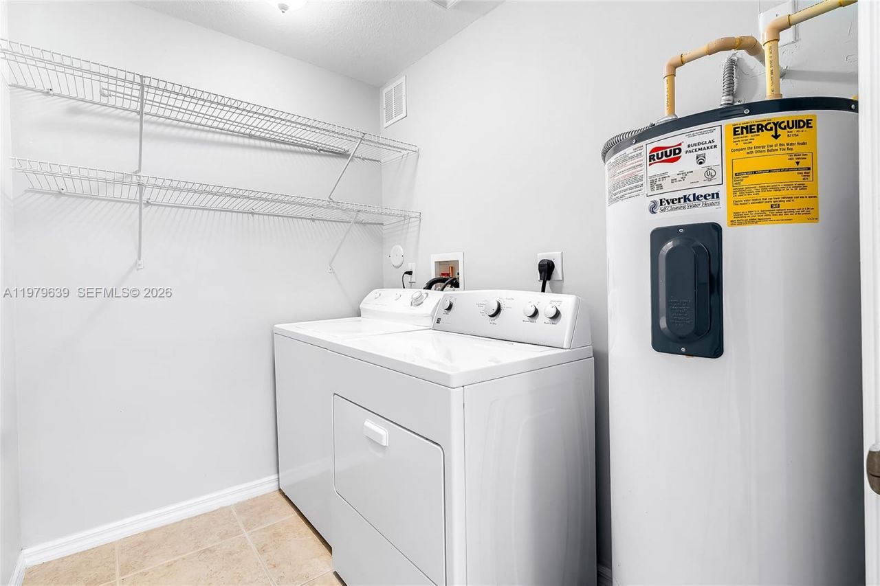 330 SW 2nd Ave, Unit 12, Hallandale Beach, FL 33009 Photo