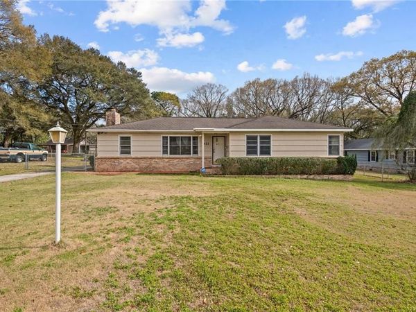 7421 Pinewood Drive, Theodore, AL 36582