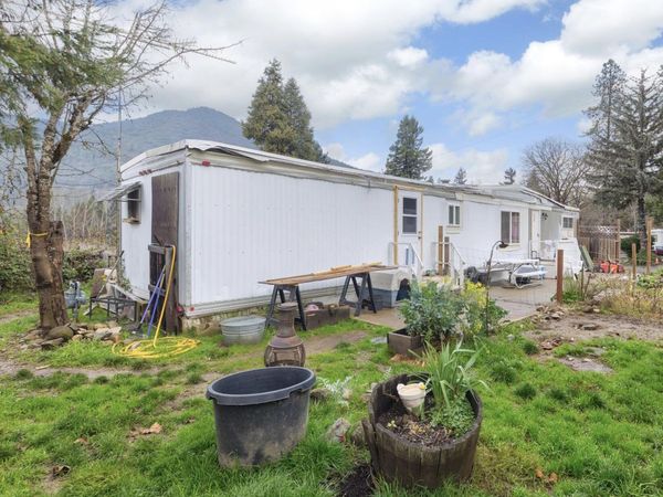 7001 Rogue River Highway, Unit SPC 29, Grants Pass, OR 97527