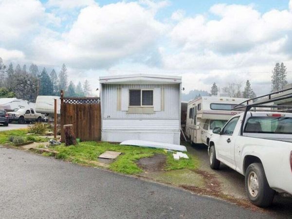 7001 Rogue River Highway, Unit SPC 29, Grants Pass, OR 97527