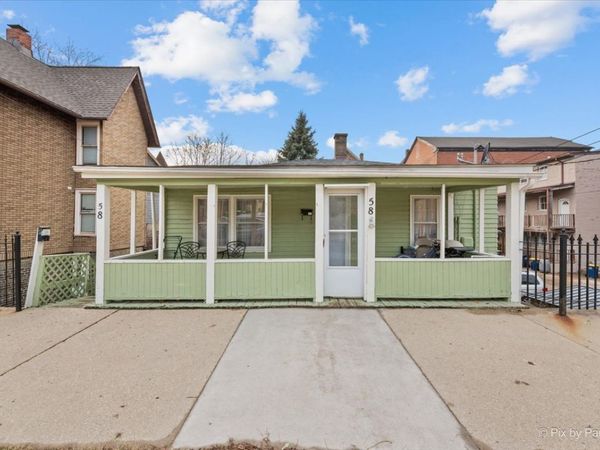 58 S Geneva Street , Elgin, IL 60120