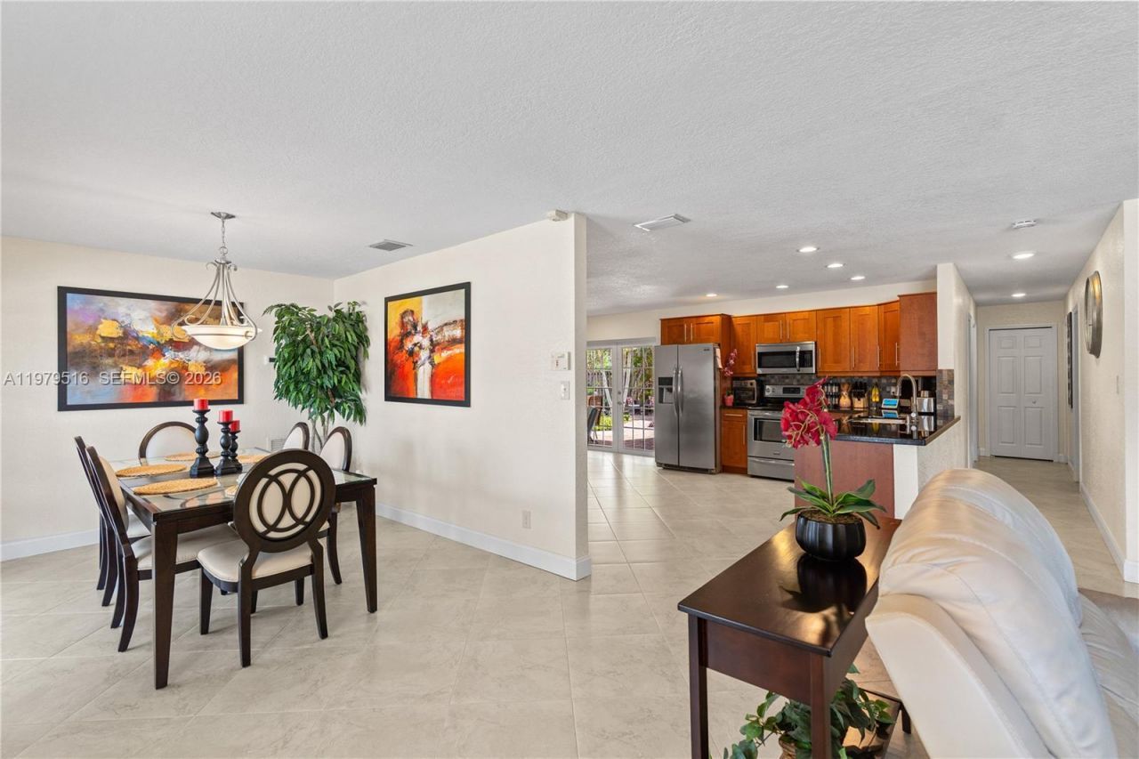 9136 NW 32nd Pl, Sunrise, FL 33351 Photo