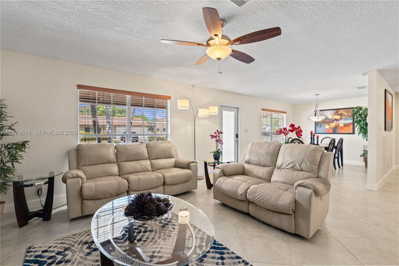 9136 NW 32nd Pl, Sunrise, FL 33351 Photo