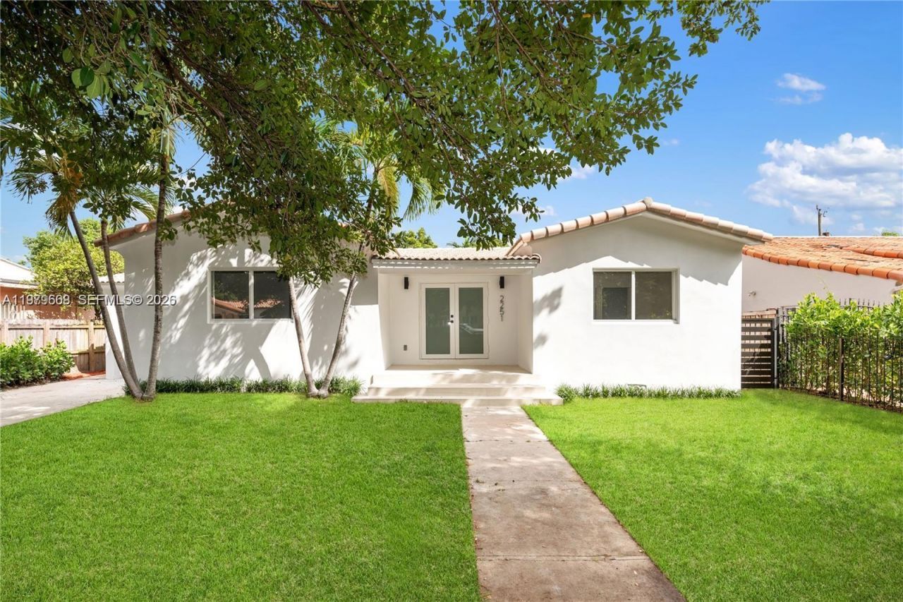 2251 SW 20th St , Miami, FL 33145 Photo