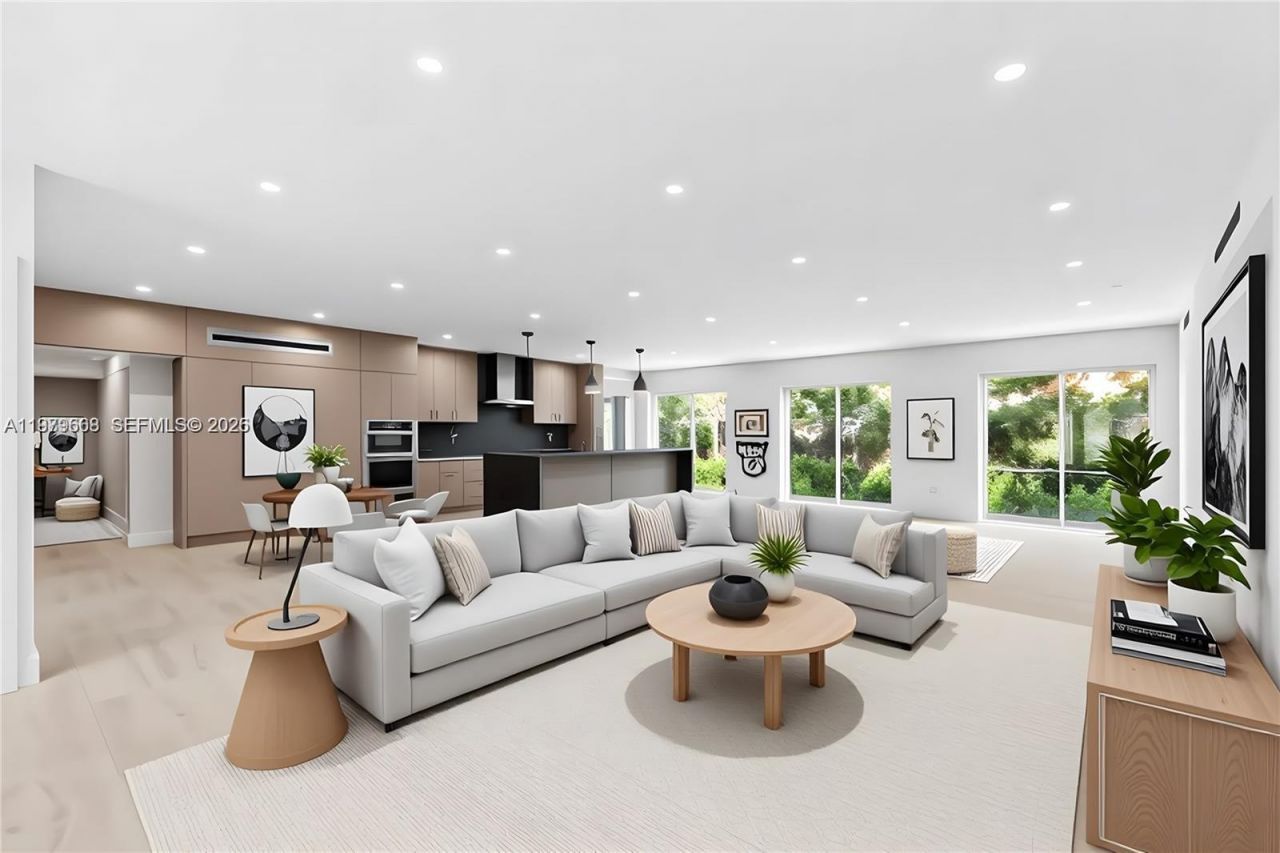 2251 SW 20th St , Miami, FL 33145 Photo