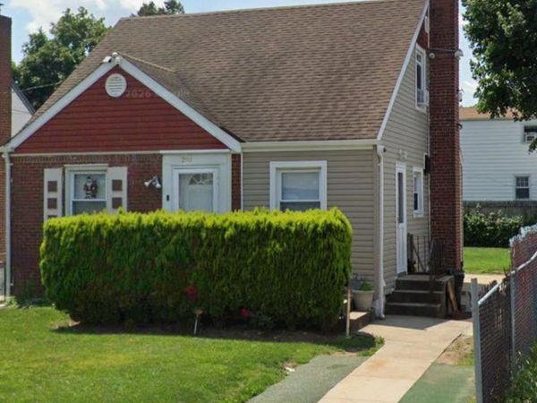 296 Chester Street , Uniondale, NY 11553