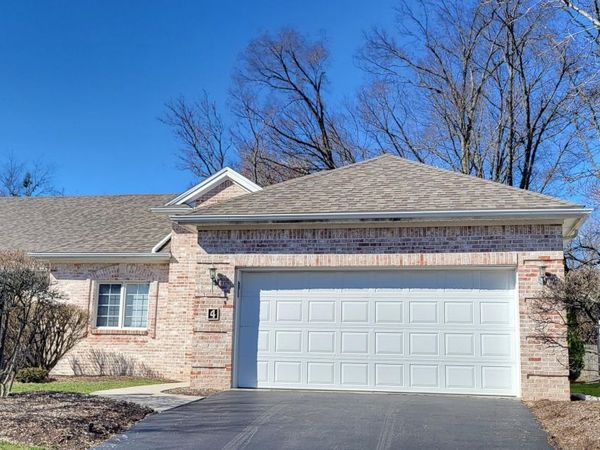 4 Bent Creek Crossing , Sylvania, OH 43560