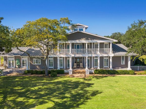 11 Paradise Point Road, Shalimar, FL 32579