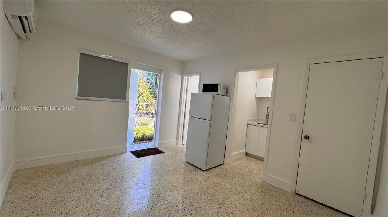 50 Flagami Blvd , Unit 50, Miami, FL 33144 Photo