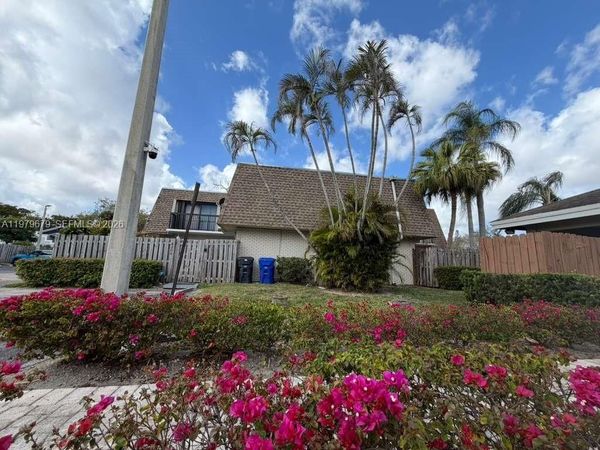 8209 SW 23rd Ct, Unit 17C, North Lauderdale, FL 33068