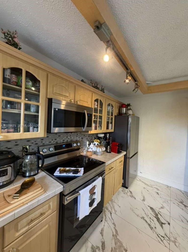 8209 SW 23rd Ct, Unit 17C, North Lauderdale, FL 33068 Photo