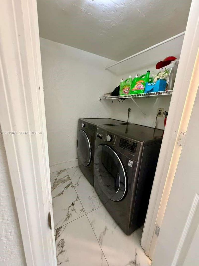 8209 SW 23rd Ct, Unit 17C, North Lauderdale, FL 33068 Photo