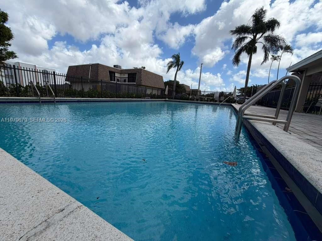 8209 SW 23rd Ct, Unit 17C, North Lauderdale, FL 33068 Photo